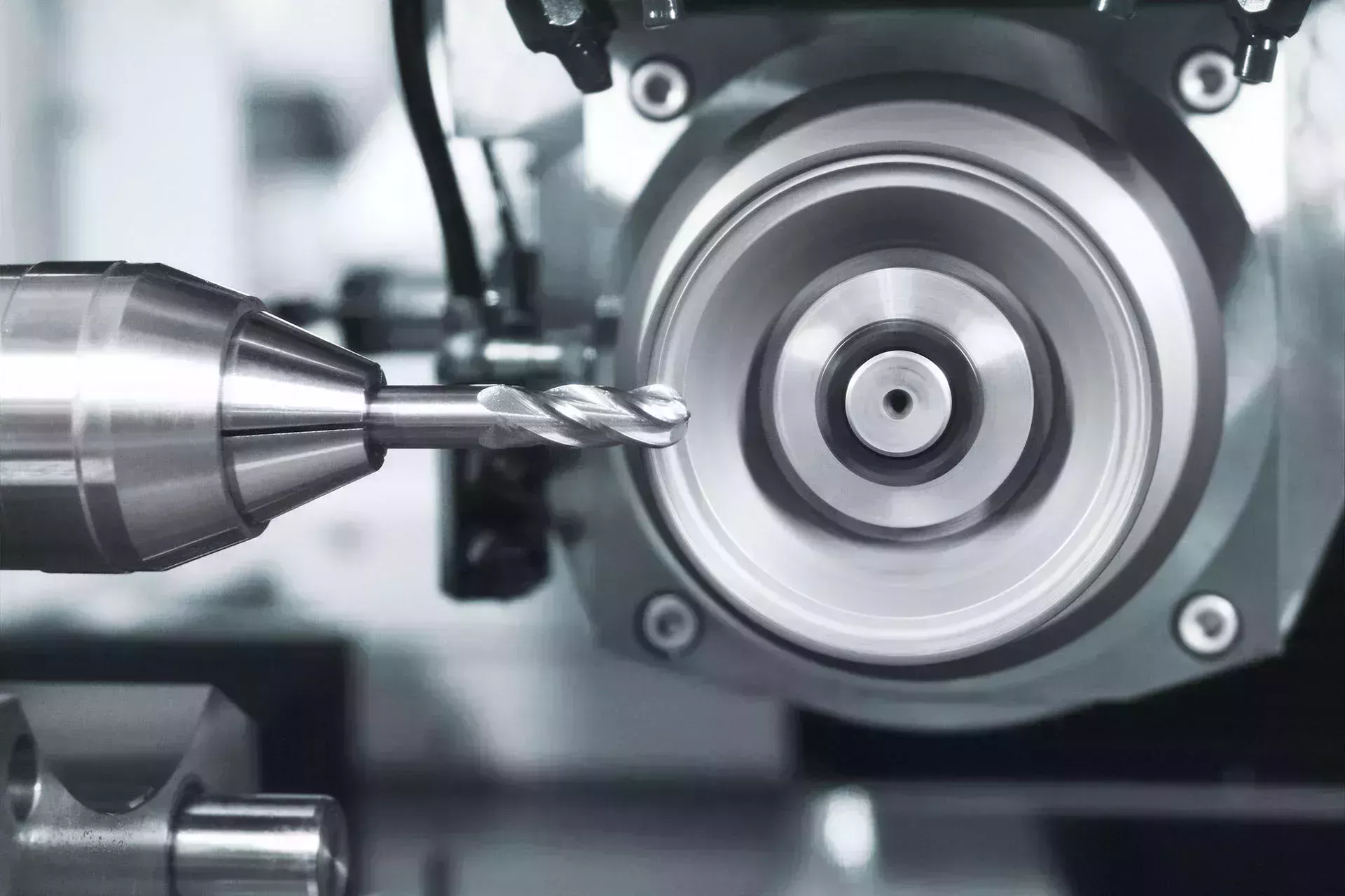 使用BECHEM XC 流体进行打磨加工