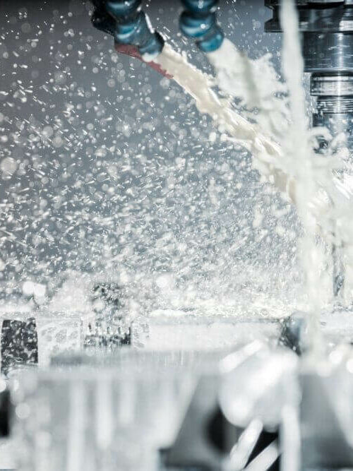 深色齿轮;已润滑