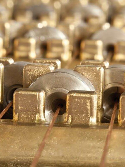 铜线提升机特写