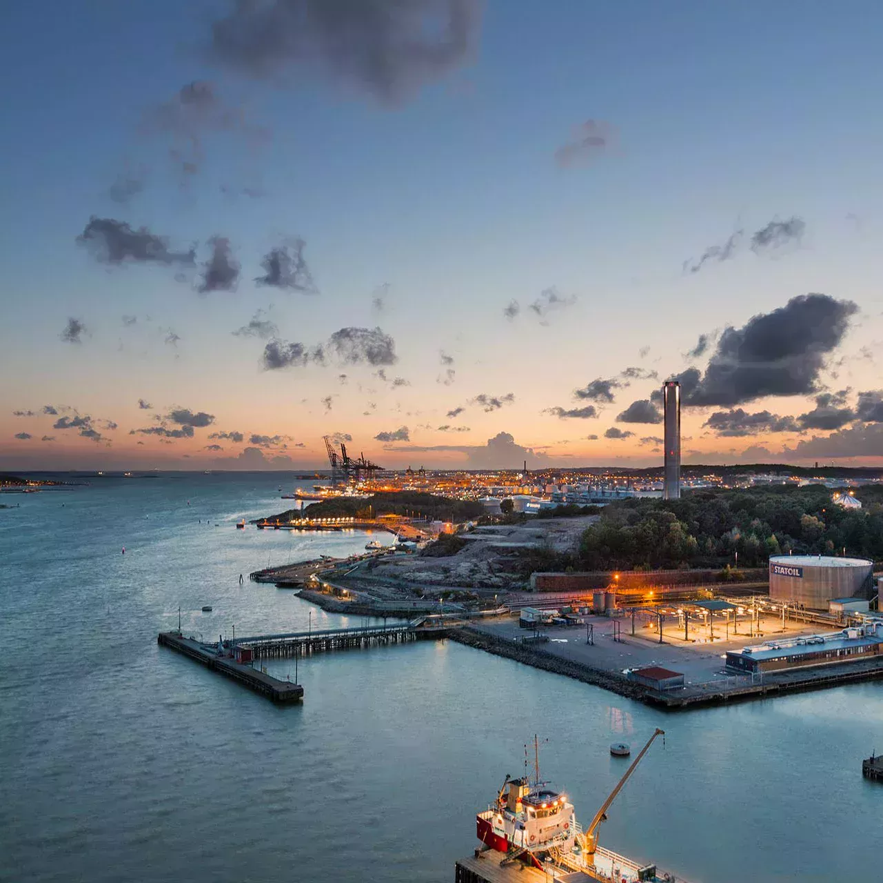 汉堡易北河畔的傍晚